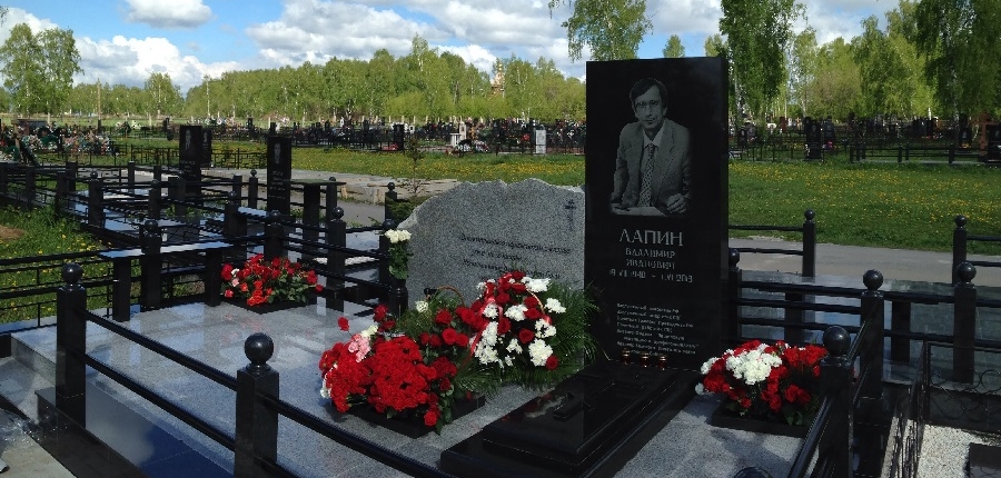 Мемориальный комплекс на одно захоронение по индивидуальному проекту от РитуалСтрой РитуалСтрой Коломна